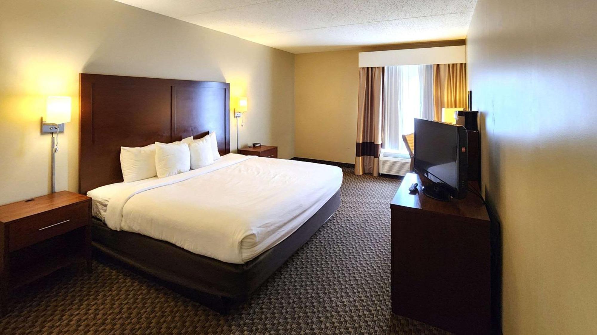 Comfort Inn & Suites Mount Pocono Exterior photo
